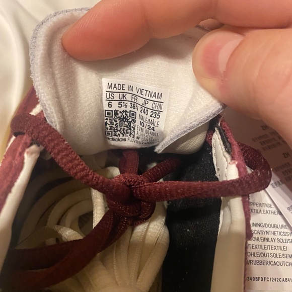 adidas Originals Handball Spezial sneakers in burgundy - Picture 4 of 8